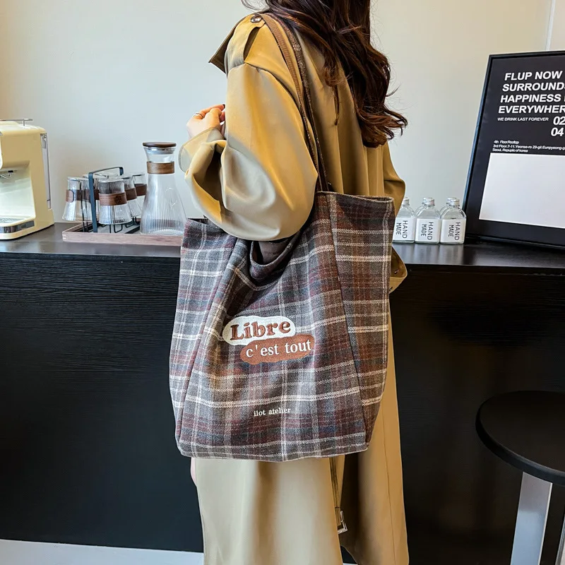 New Lazy Wind Double-sided Plaid Canvas Bag Women's Casual Versatile Shoulder Bag Fashion Large Capacity Commuter Tote Bag