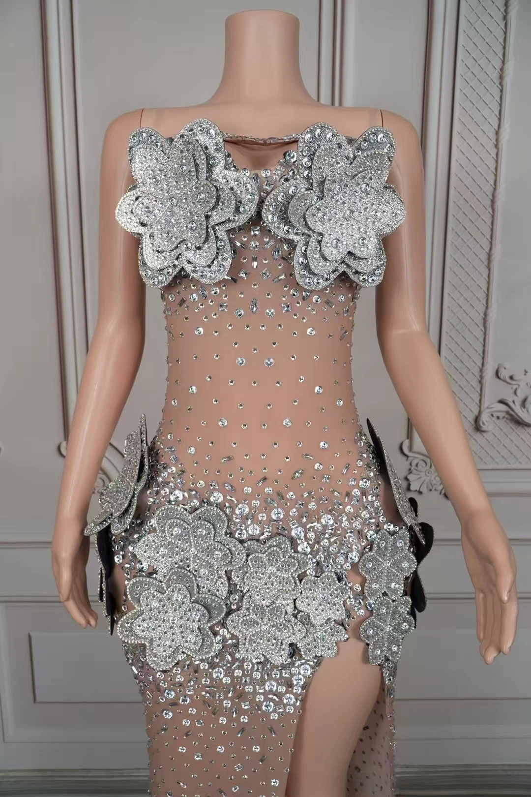 

banquet dress, European and Americanstage three-dimensional petal mesh, heavy industrydiamond hot stamping dress,female D199