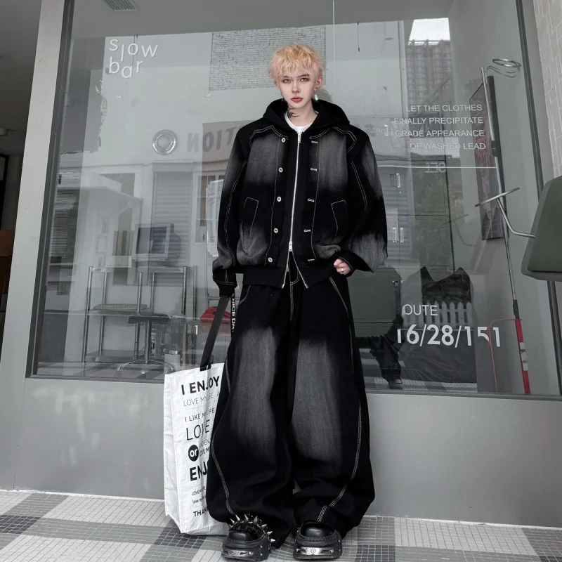 

Весенний мужской повседневный модный комплект из двух предметов: джинсовая куртка с капюшоном и цветными вставками, и длинные брюки, с длинными рукавами, коллекция 2026 года