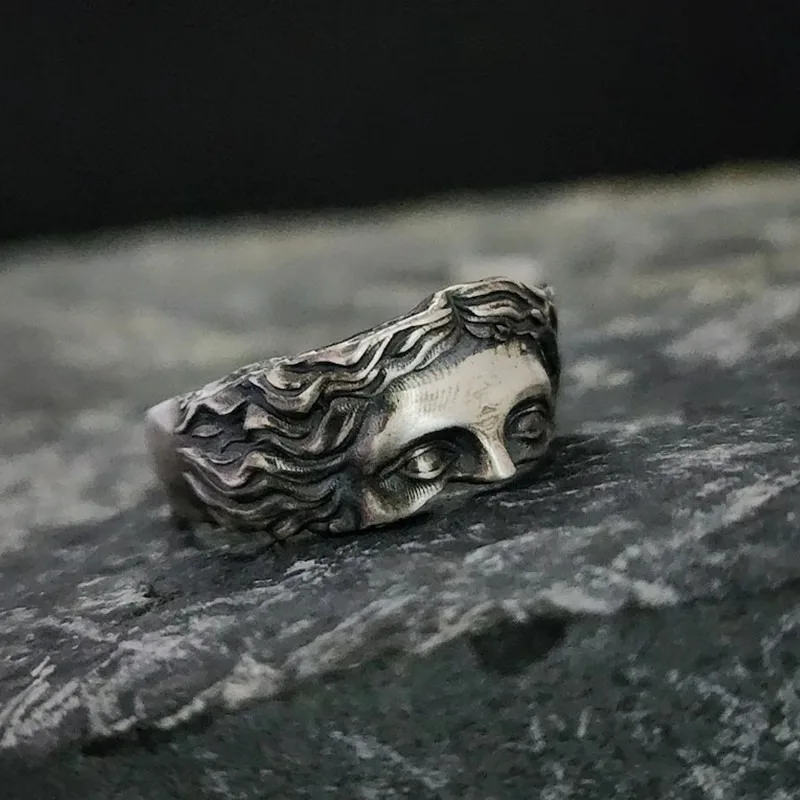 

Retro Venus Face Engraved Open Ring Antique Silver Plated Creative Sculpture Band Niche Personality Statement Jewelry for Man