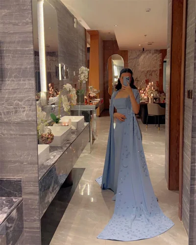 Imagen 2 del producto Personalizado Eleagnt Strapless Empie A-line vestido de fiesta hasta el suelo apliques gorra vestidos de noche formales