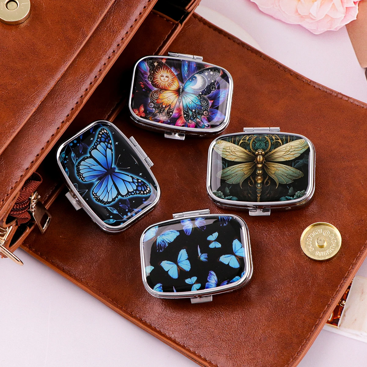 Animals Pattern 2 Compartments Metal Medicine Box Portable Travel Decorated Sealed Small Pill Organizer Container Storage