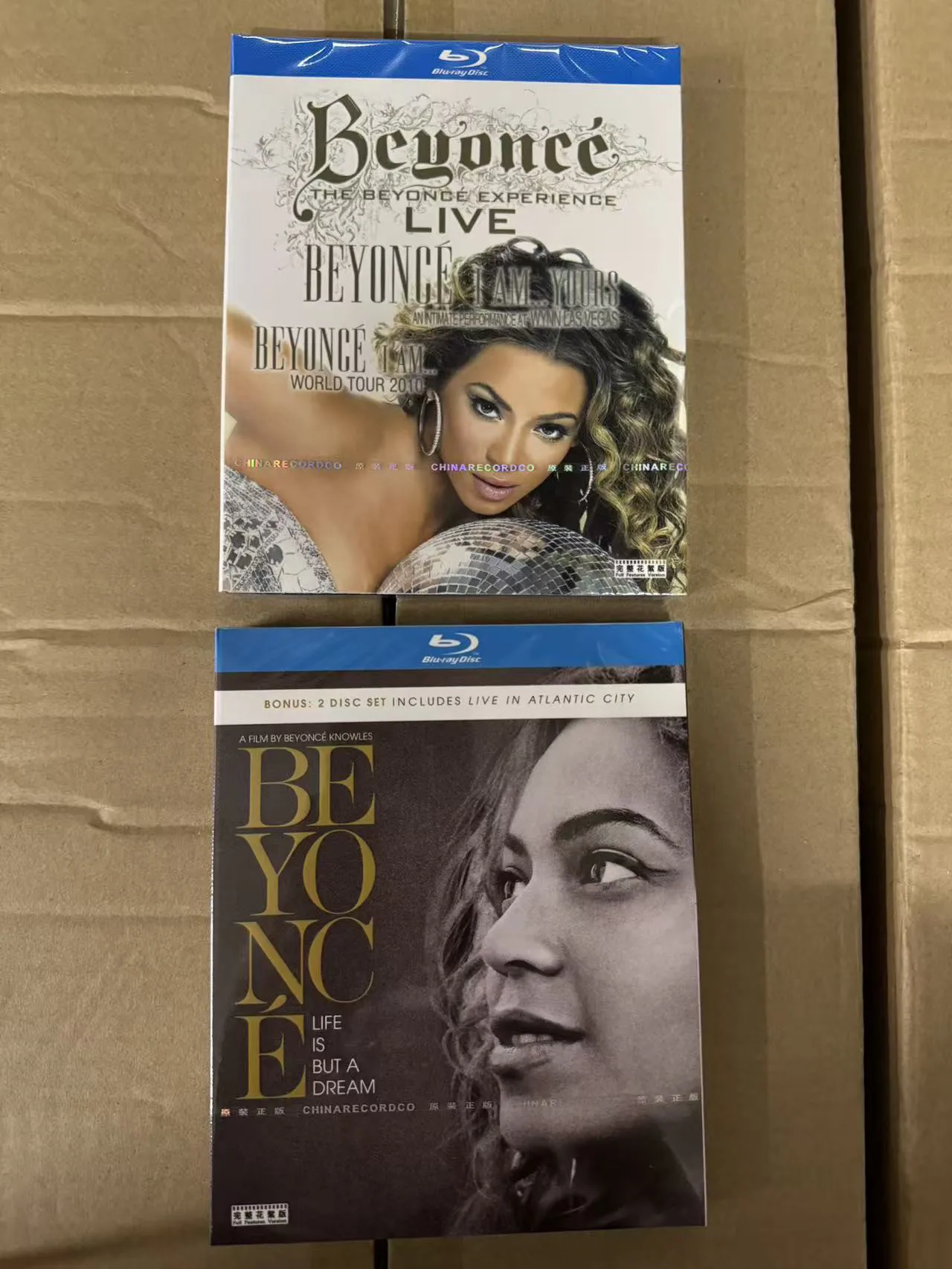 

Blu-ray диск: Концерт Бейонсе вживую + документальный фильм, Blu-ray, высокое разрешение, 5-дисковый бокс-сет