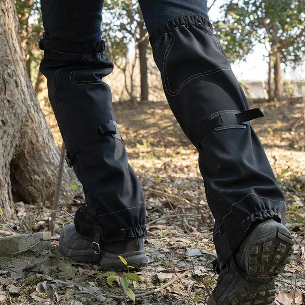 fleece-lined-hiking-gaiters-with-windproof-outer-layer-and-adjustable-fit-for-skiing-trail-running-and-mountain-hiking