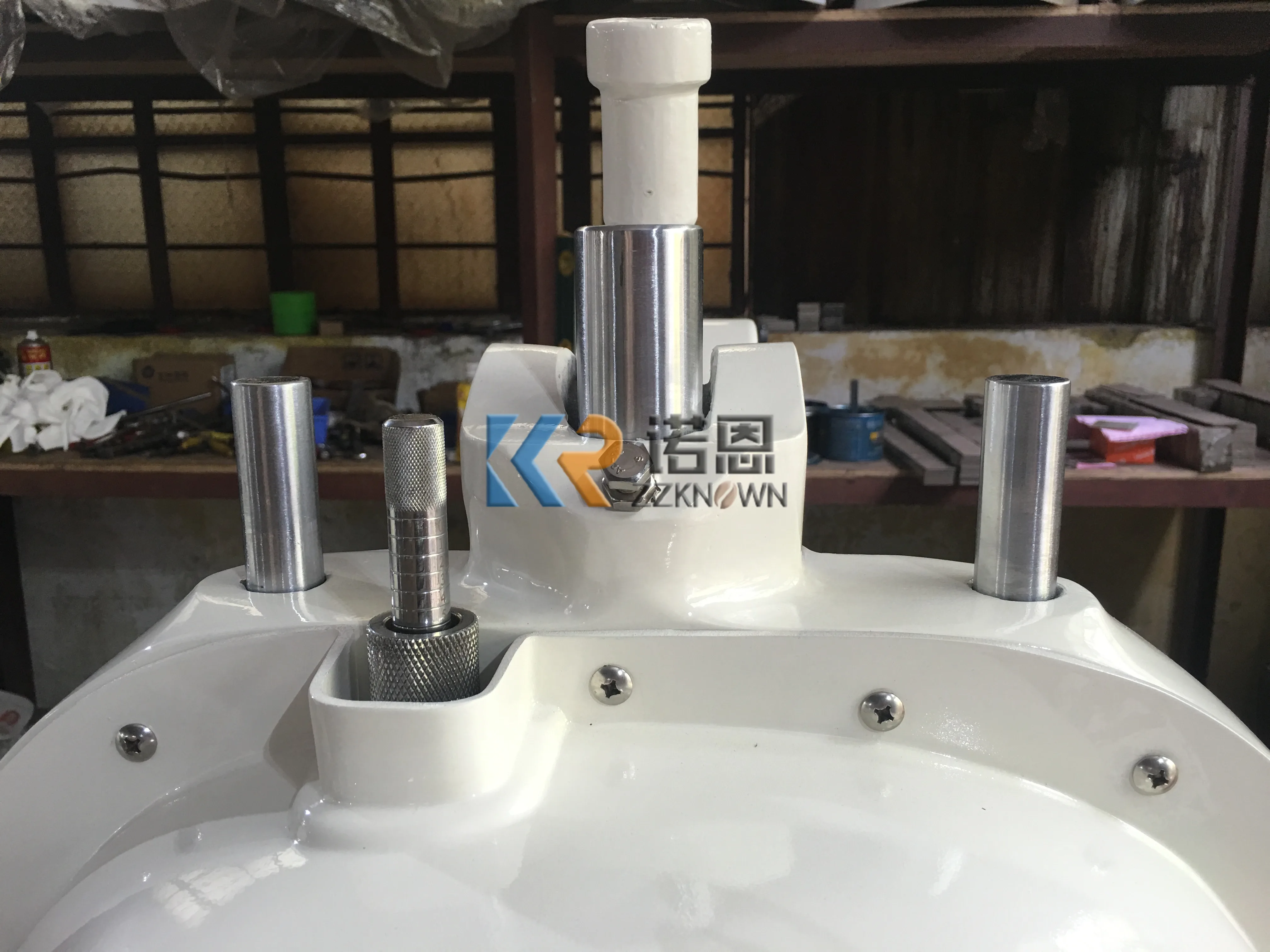 التجارية شبه التلقائي كعكة العجين مقسم ومخابز مستدير البيتزا قاطع العجين آلة مستديرة للبيع