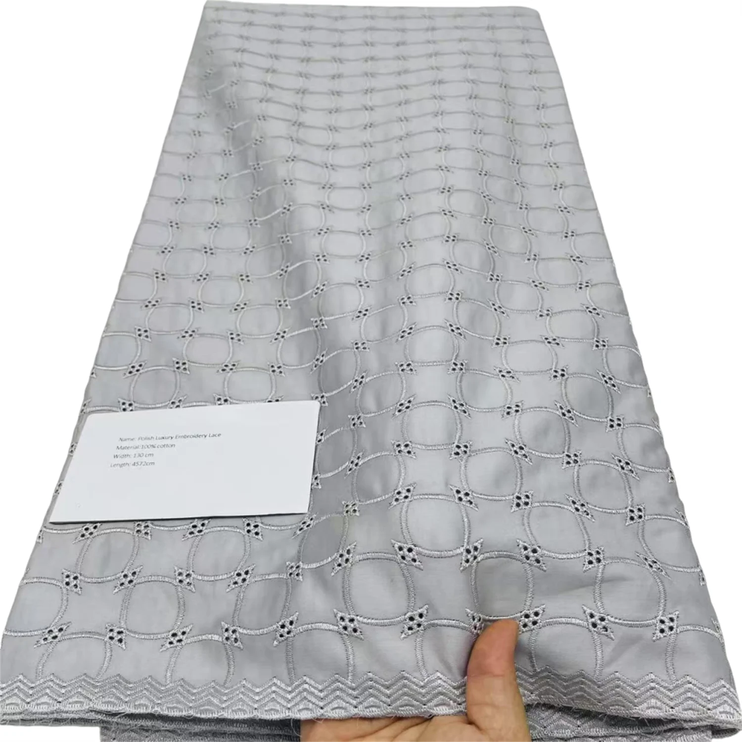 

Fashion High Quality African Lace Fabric Cotton Swiss Voile Lace Pure Color Embroidery Lace Popular Dubai Style 5 Yards Dresses