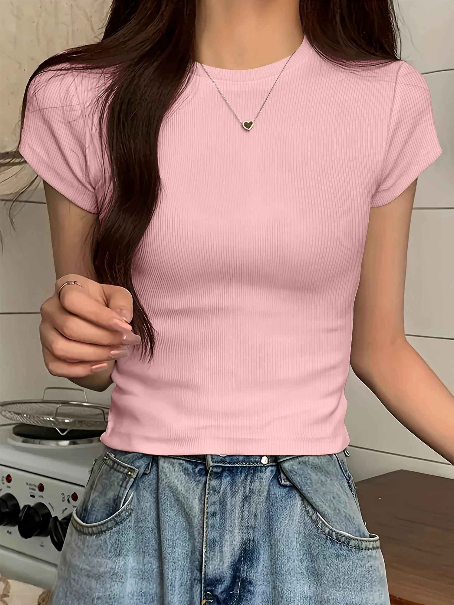 Performance Ribbed Crew Neck Cropped Blouse, Elastic Active Shirt for Workout Class & Sports Training Looks