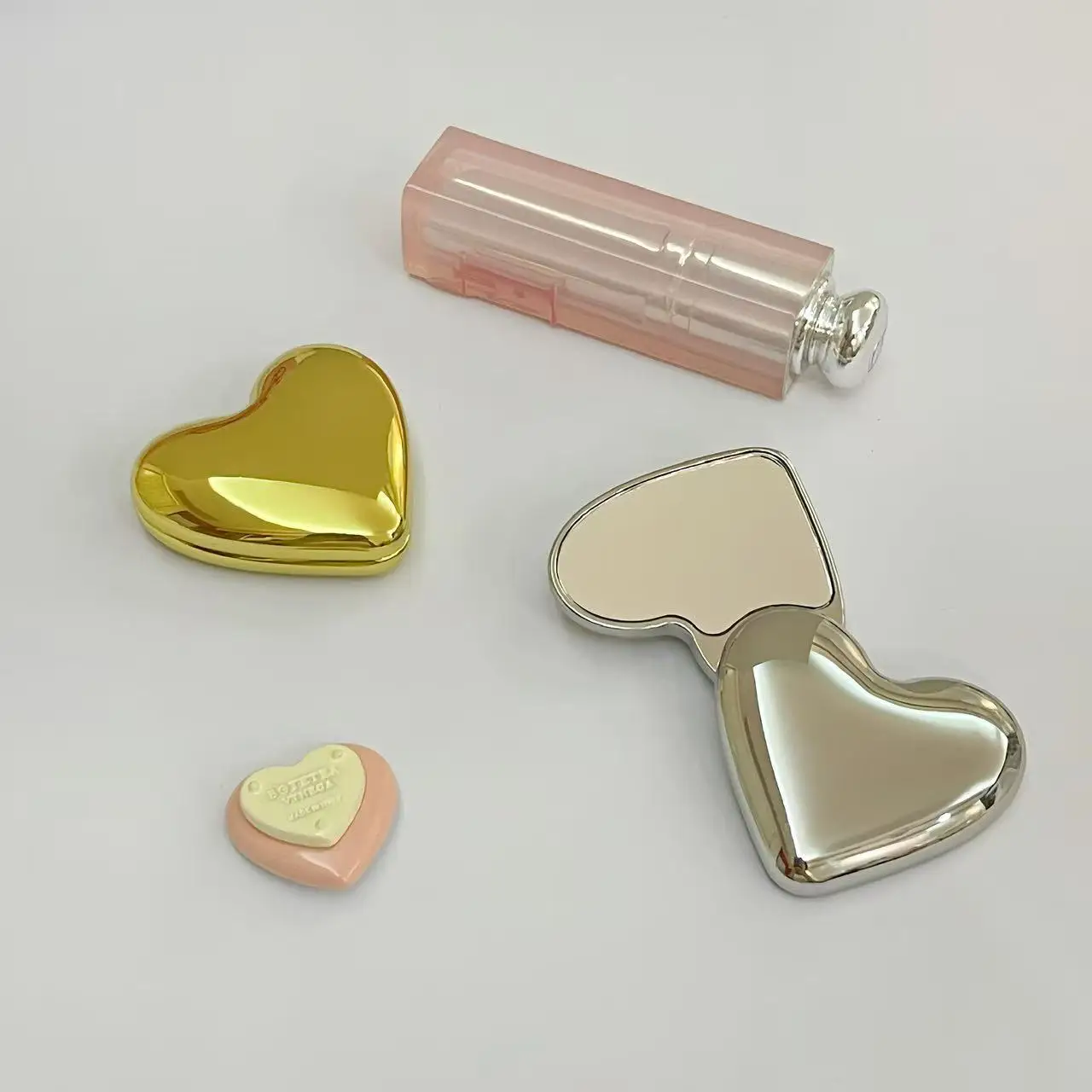 مرآة مكياج لوف، مرآة صغيرة محمولة على الوجهين، مرآة مكياج قابلة للطي من الفولاذ المقاوم للصدأ، محمولة بسيطة وغير هشة #2