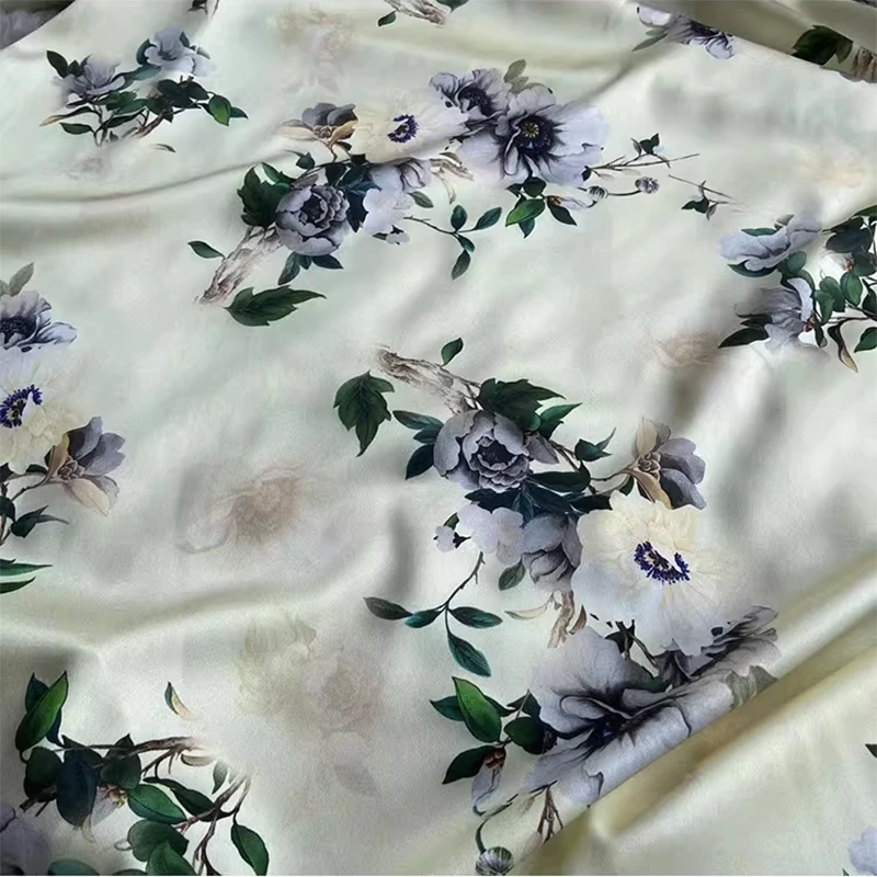 

1 meter 90% Mulberry Silk 10% Spandex 19 momme Charmeuse Silk Fabric Light Green Floral Printed 140cm 55" wide by the yard XY049