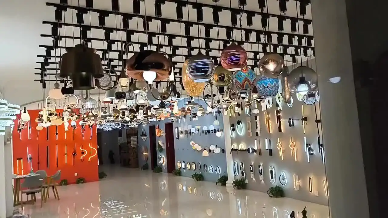 Glaskugel LED Pendel leuchte moderne Leuchten Kronleuchter Lichter für zu Hause Esszimmer Innen Hotel Lobby Dekor Treppen Hängelampe