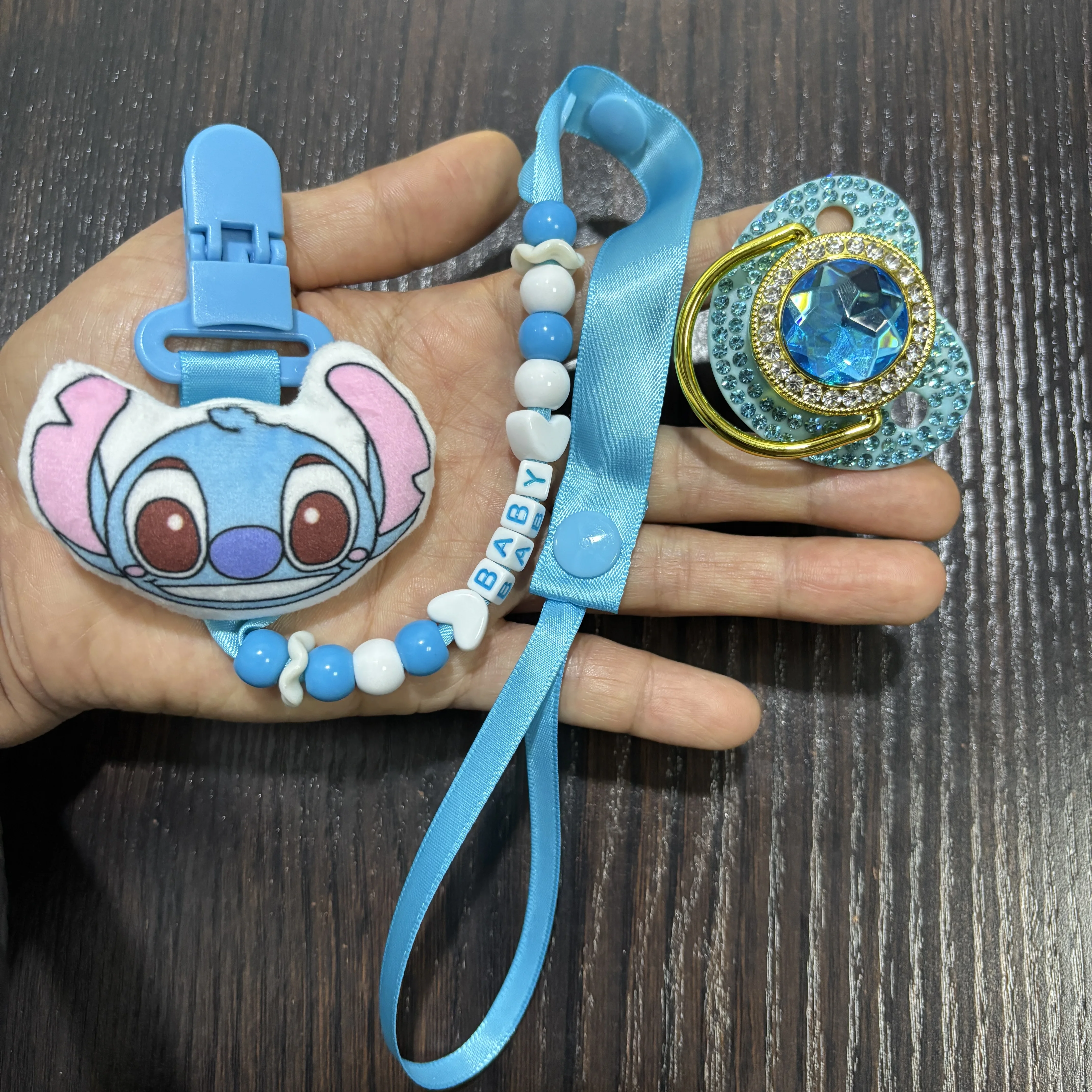 Супермилый детский держатель для соски и безопасная цепочка для соски. Мягкая и гибкая конструкция для новорожденных. Защитные зажимы от потери.