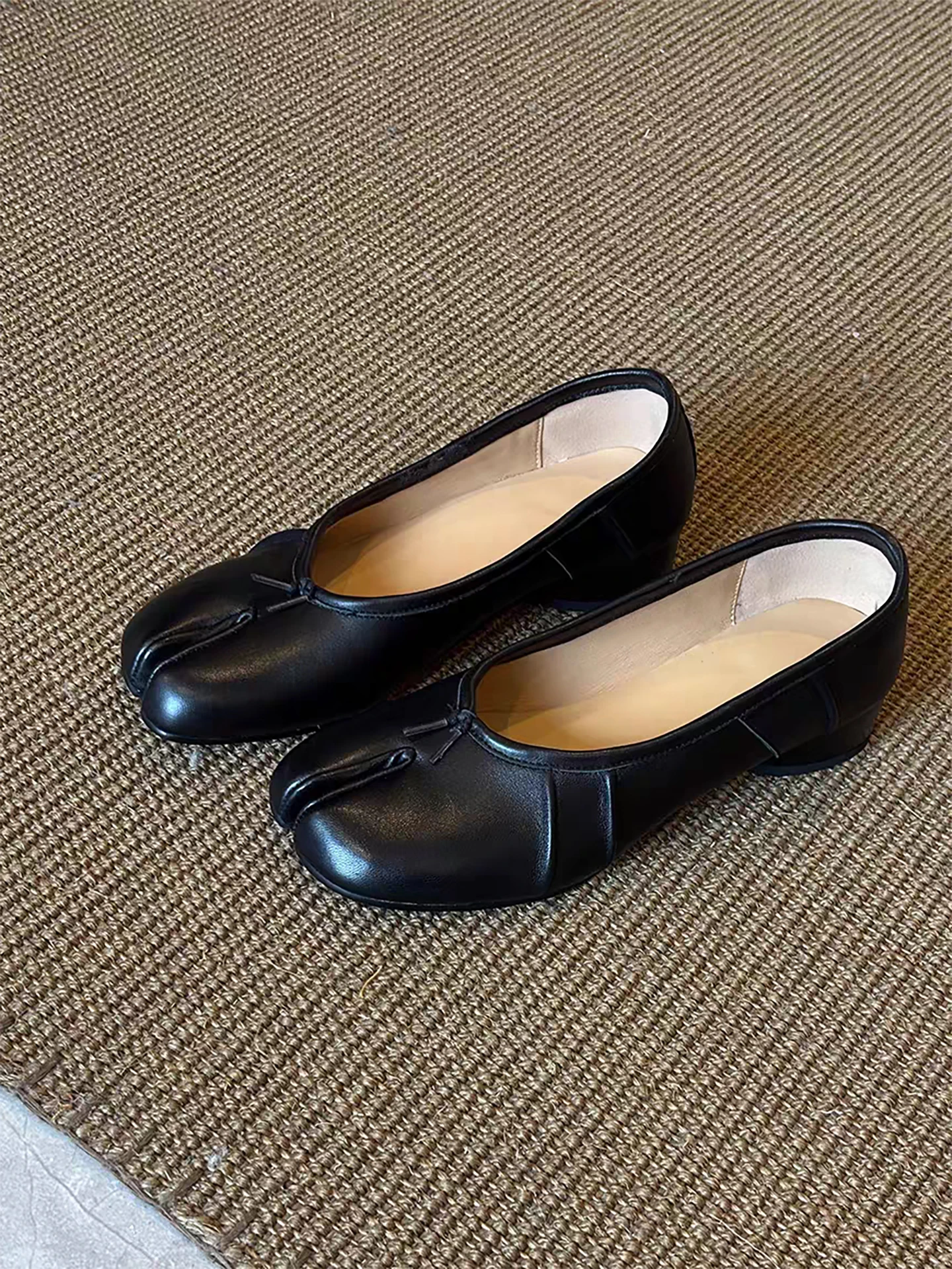 korean-style-versatile-mid-heel-chunky-heel-folded-toe-women's-spring-autumn-new-slip-on-ballet-style-semi-up-booties