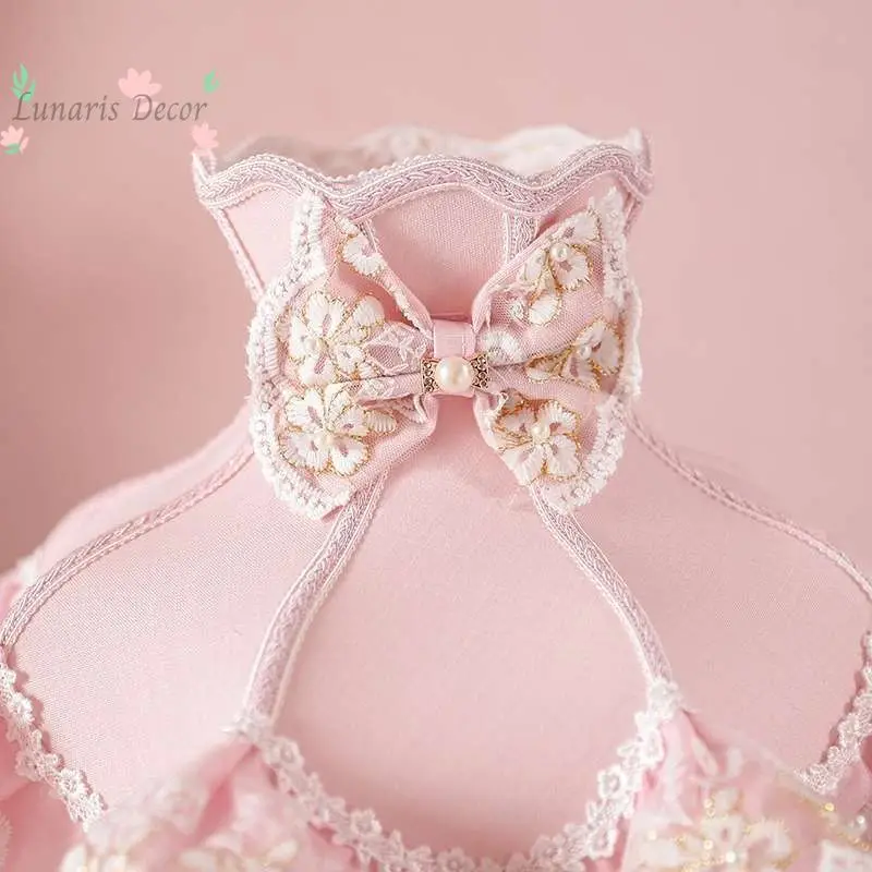 European style warm and cute pink ins desk lamp household bedroom desktop ornament princess style bedroom bedside lamp