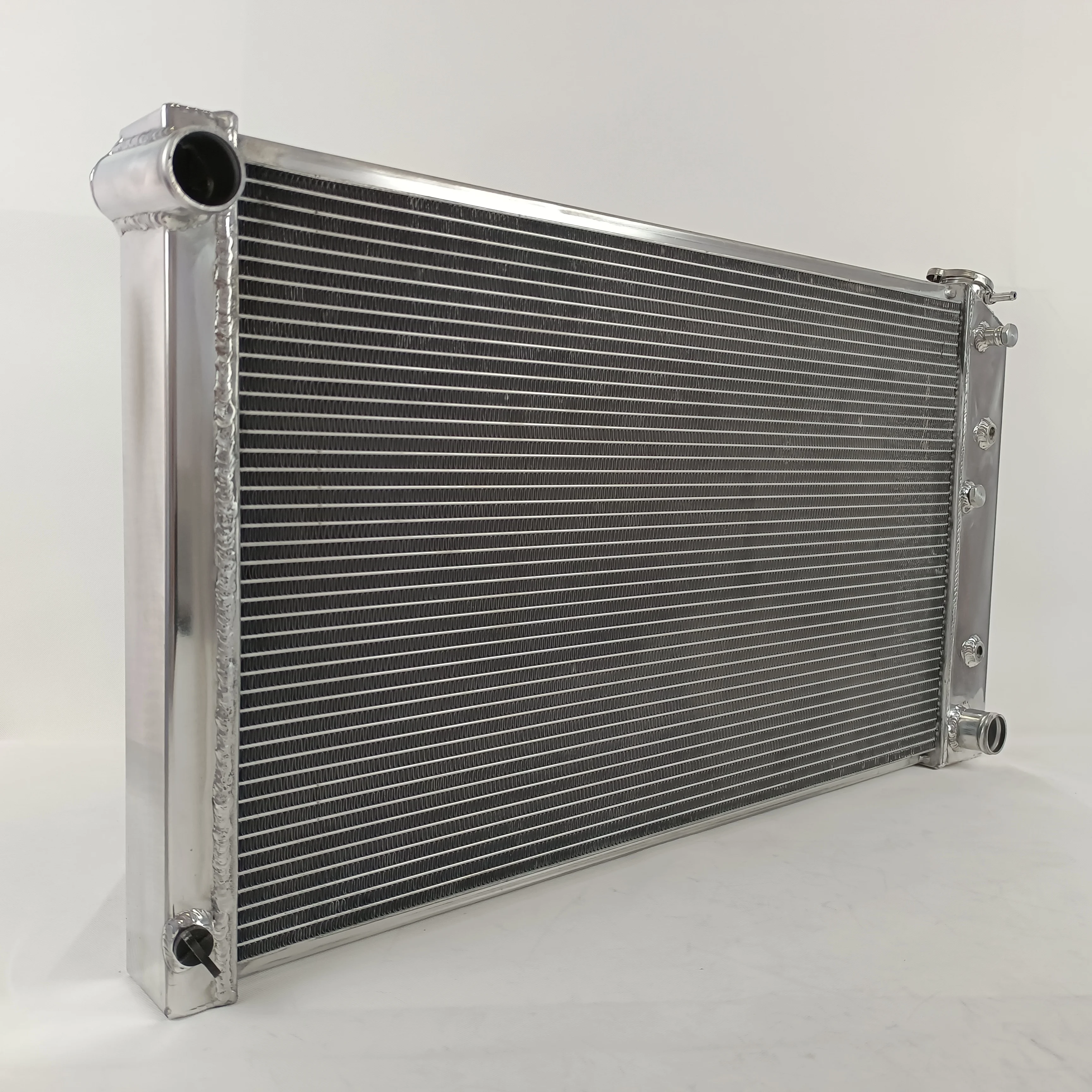 5 Row Radiator + Shroud + Fan for Chevy Chevelle 1968-1973/El Camino 1968-1977/Chevy Caprice 1971-1990 AT