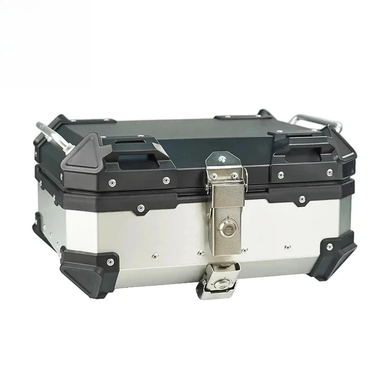 

22-liter black and silver aluminum alloy motorcycle taiate