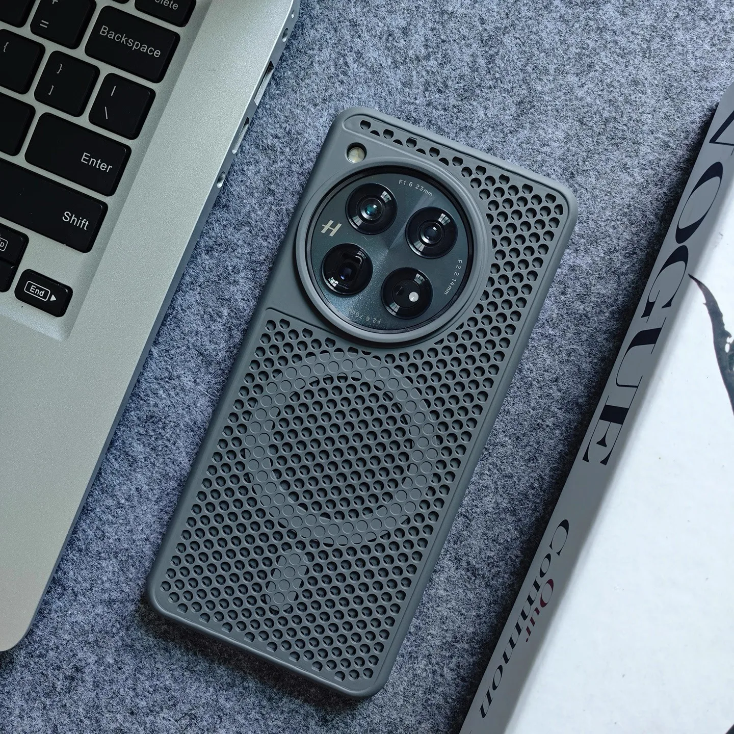 

Funda For Oneplus 13 Case Magnetic Dissipate Heat Honeycomb Breathable For Magsafe Wireless Charge Shockproof Back Cover