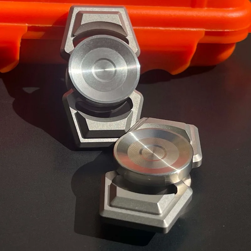YJEDC Titanium Alloy Dual-Blade High-Speed ​​Competitive Mechanical Metal Fingertip Gyroscope Desktop Stress Relief Toy