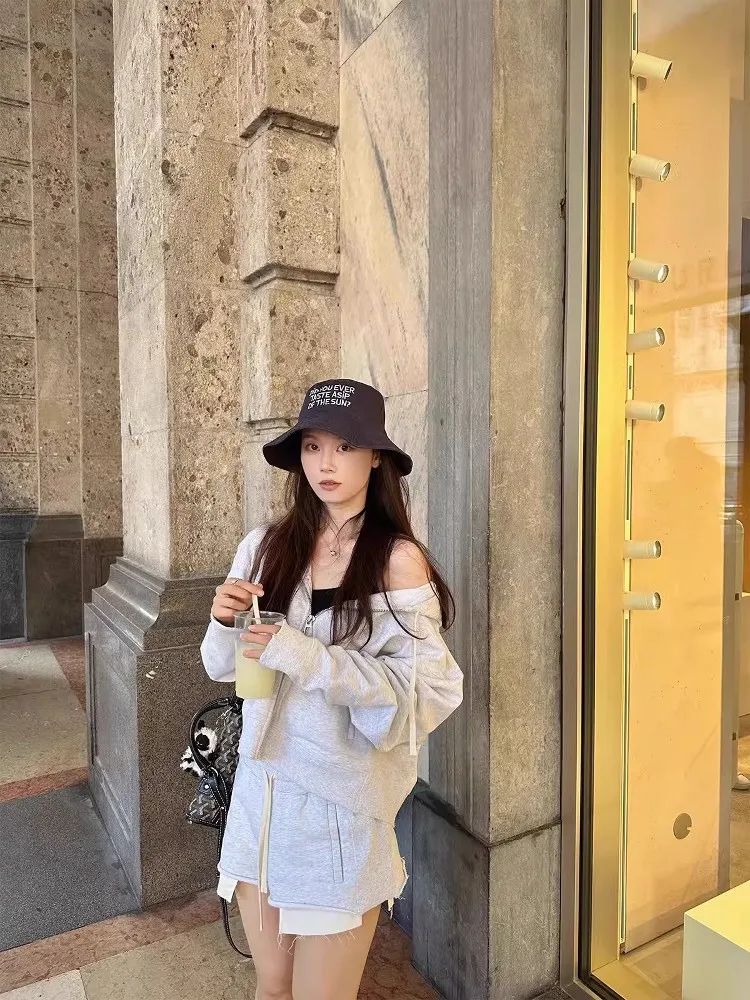 

Seeyouiceland Milk Cute Hoodie Set Self Preservation Lightweight Long Sleeve Casual Style Autumn Date Scene Women's Fashion Set