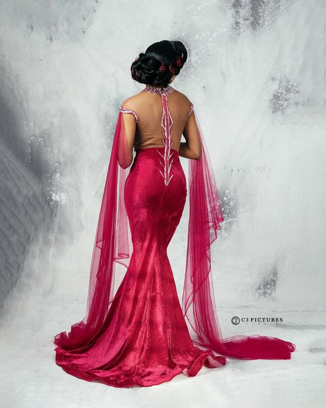 New Designer Mermaid Prom Dresses Long Tulle Shoulders See Thru Velvet Beaded Women Evening Dressing Gowns Zipper Back 2022