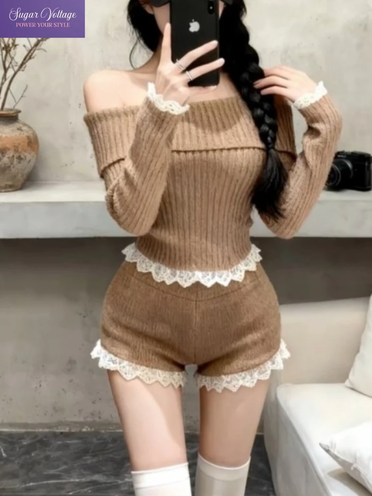 الموضة الفرنسية الحلو شيك قطعتين مجموعة المرأة سليم صالح خارج الكتف الدانتيل تقليم متماسكة أعلى عالية الخصر السراويل لطيف لينة فتاة الزي