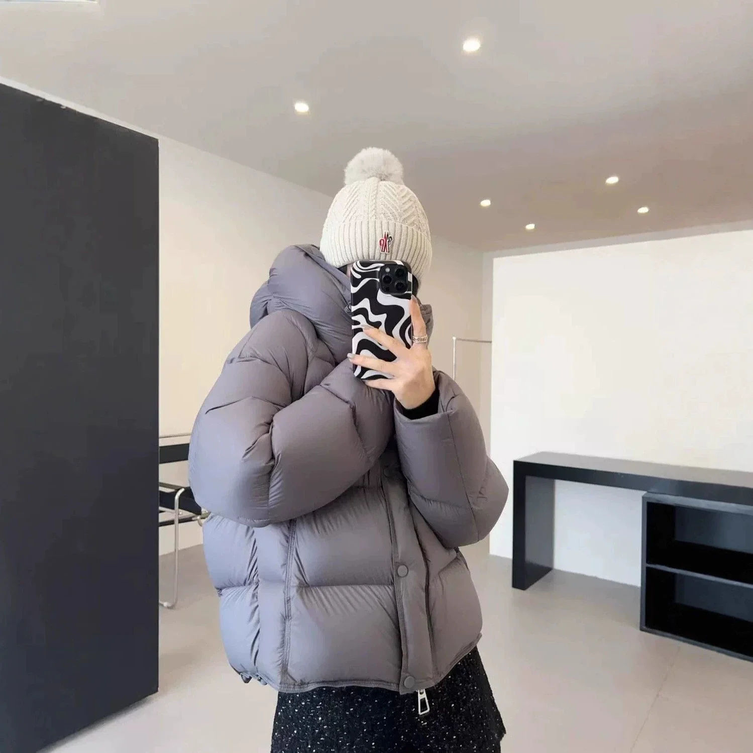 

Winter Short Cotton Coat 2025 New Hooded Loose Puffer Coat Korean Women Thicken Warm Parkas Coat Women Long Sleeve Outwear