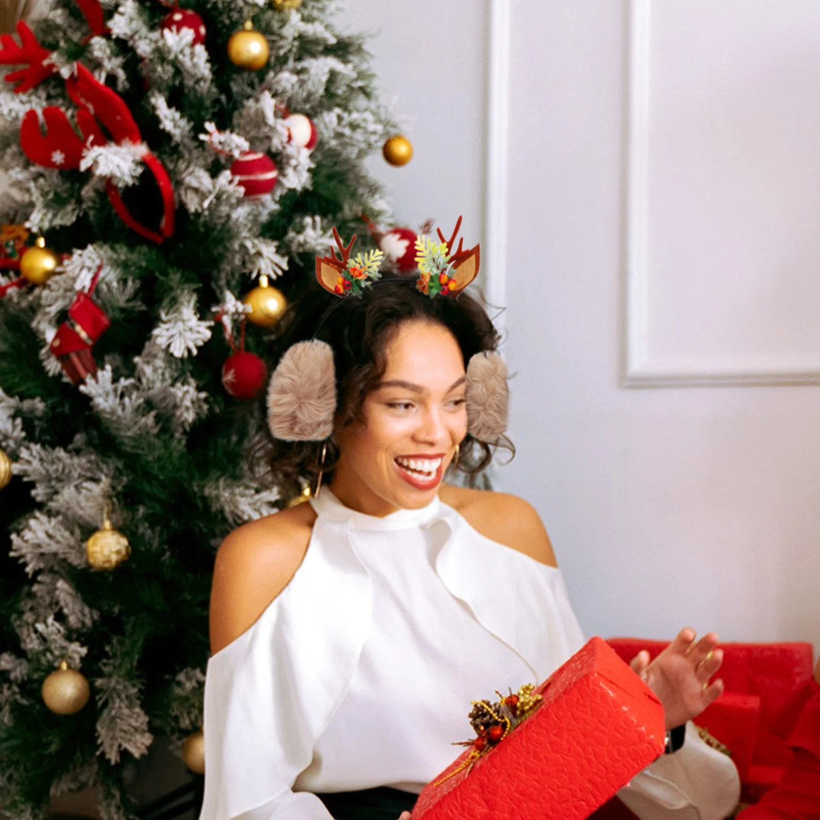 

1Pcs Antlers Headband Earmuffs Rabbit Hair Winter Ear Protector Cute Warm Ear Muff Outdoor Xmas Fashion Accessory