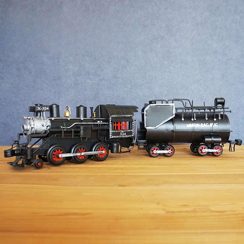 Retro Steam Train Model Tin Locomotive Home Decoration Decoration Wine Cabinet Decoration Cafe Train Toys