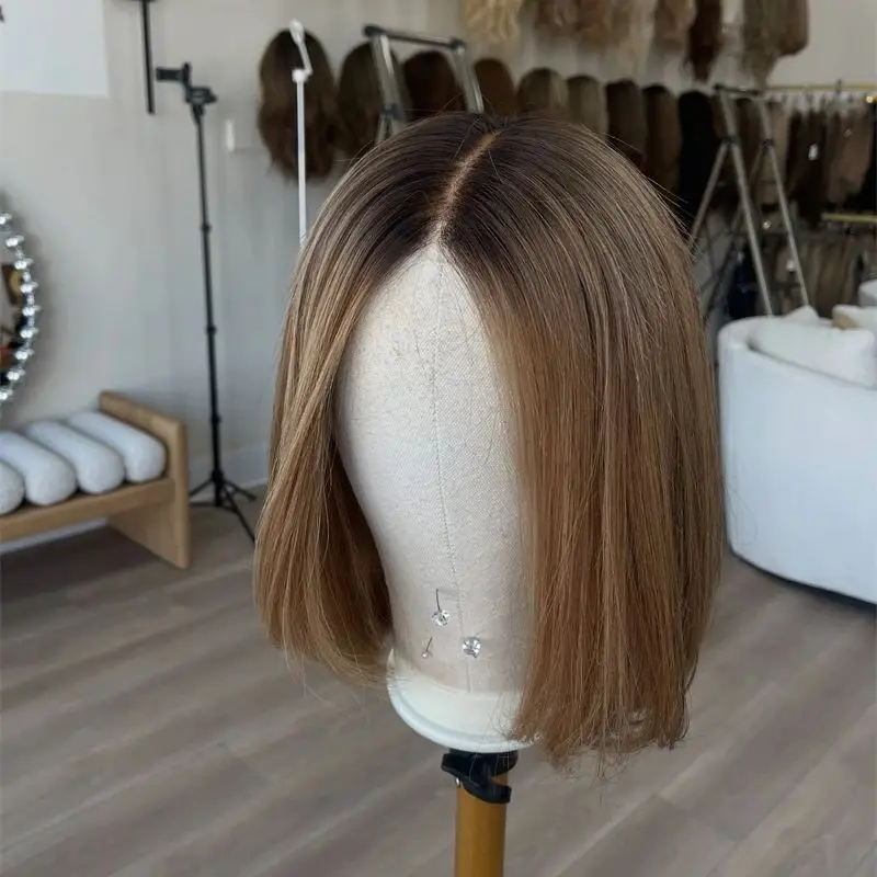 

Синтетический парик Ombre Коричневый Блондин Мелирование HD Парик фронта шнурка Короткий прямой боб Натуральная предварительно выщипанная линия волос с Baby Hiar 12 дюймов