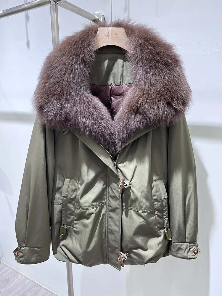เสื้อโค้ทขนห่านสำหรับผู้หญิงแฟชั่นใหม่ปี 2025 สำหรับฤดูหนาว ตกแต่งด้วยขนจิ้งจอกแท้ พร้อมปกขนจิ้งจอกแท้