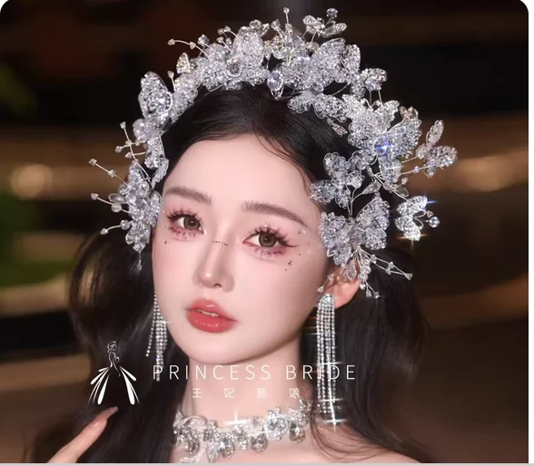 

Новые продукты фокусируют свадебное платье ручной работы, корону невесты, расширенный смысл, умную корону принцессы-бабочки, изысканную голову.