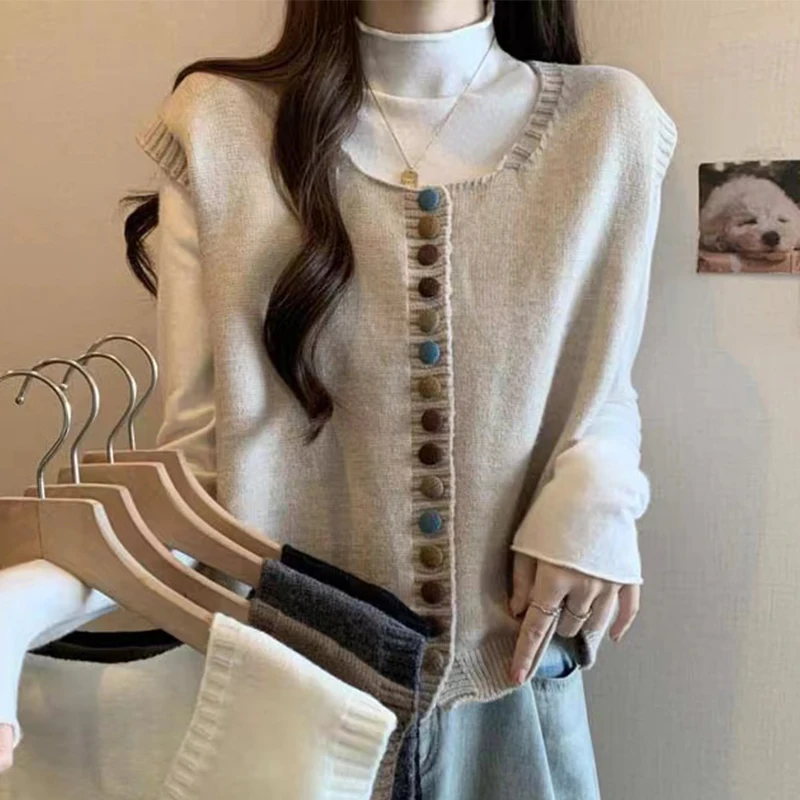 Autumn And Winter New Color Button Round Neck Knitted Vest Women Loose Joker Sleeveless Sweater Vest