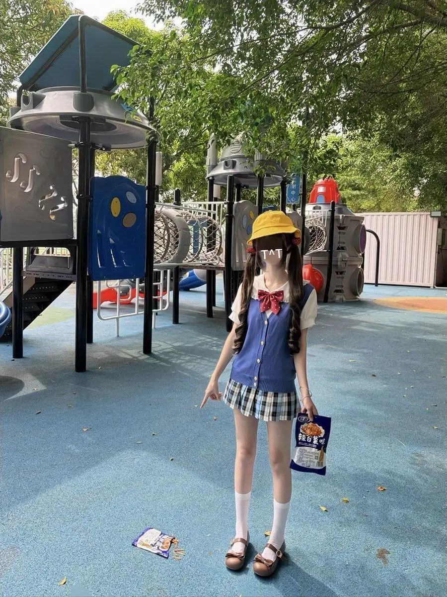 Conjunto de Uniforme Escolar Estilo JK Azul Verde: Cárdigan Abierto, Chaleco sin Mangas, Camisa con Cuello de Muñeca Superpuesta y Falda Burbuja con Cuadros para Mujer