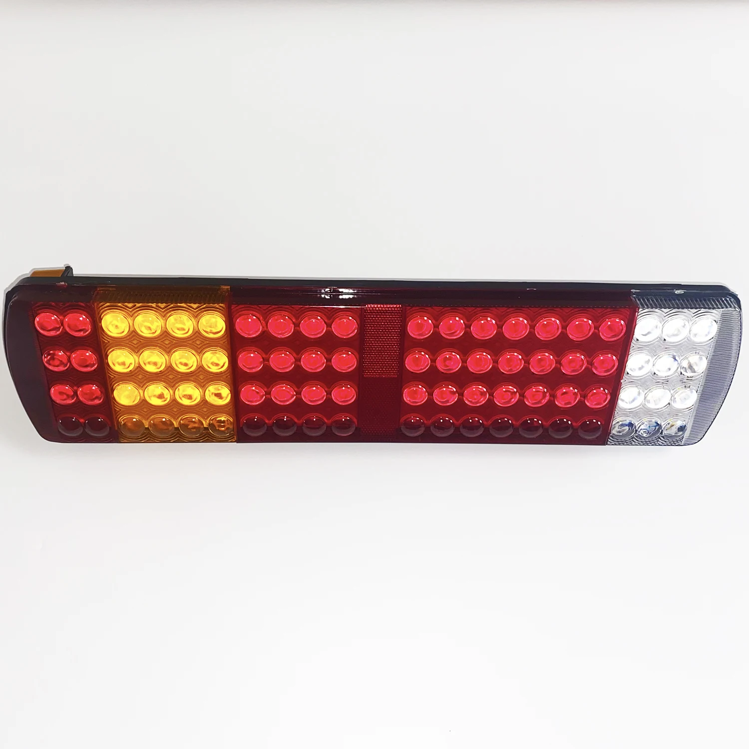 HOWO Truck Back Light Left Tail Lamp with Original Plug 88 LED WG9719810001 ABS Bottom Shell Waterproof SINOTRUK