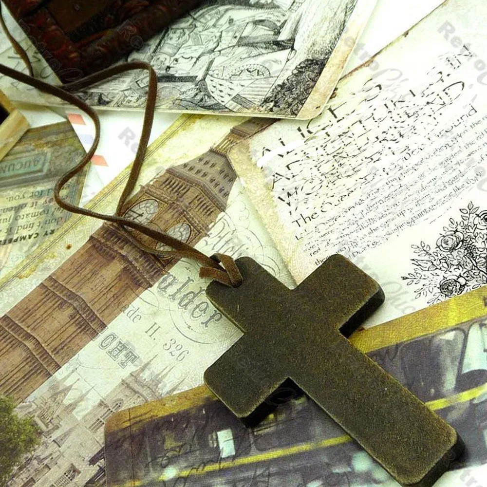 Fashion New Retro Men Women Brown Cross Pendant Christian Religious Wooden Wood Long Chain Sweater Necklaces