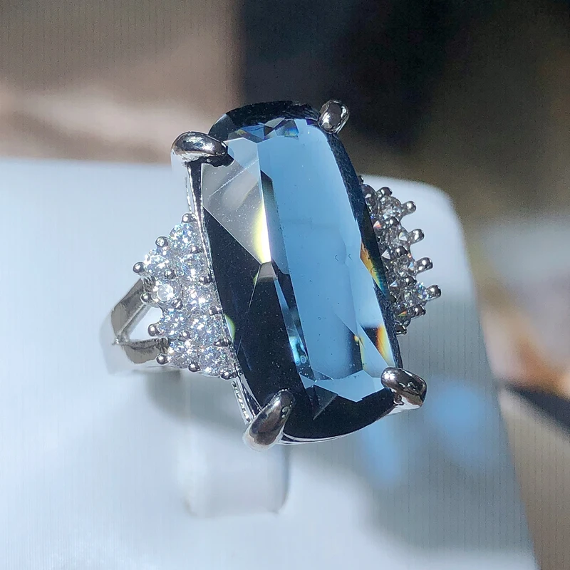925 Stamp Exaggerated Atmosphere Dark Blue Zirconia Ring Female New Party Birthday Jewelry Gift Wholesale