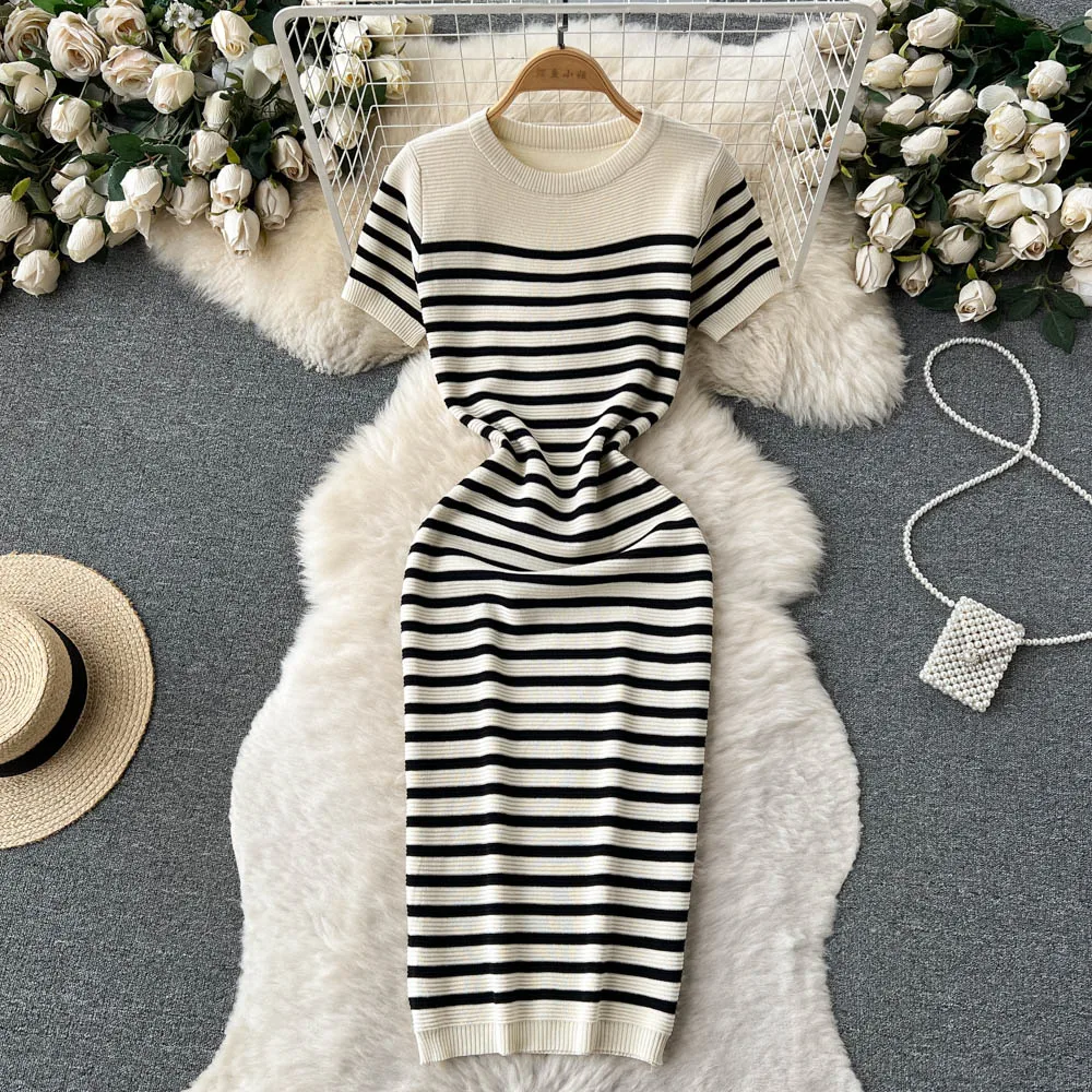 

Contrast Striped Knitted Dress Short Sleeve O-Neck Women Summer Casual Midi Slim High Waisted Korean Pullover Sweater Dresses