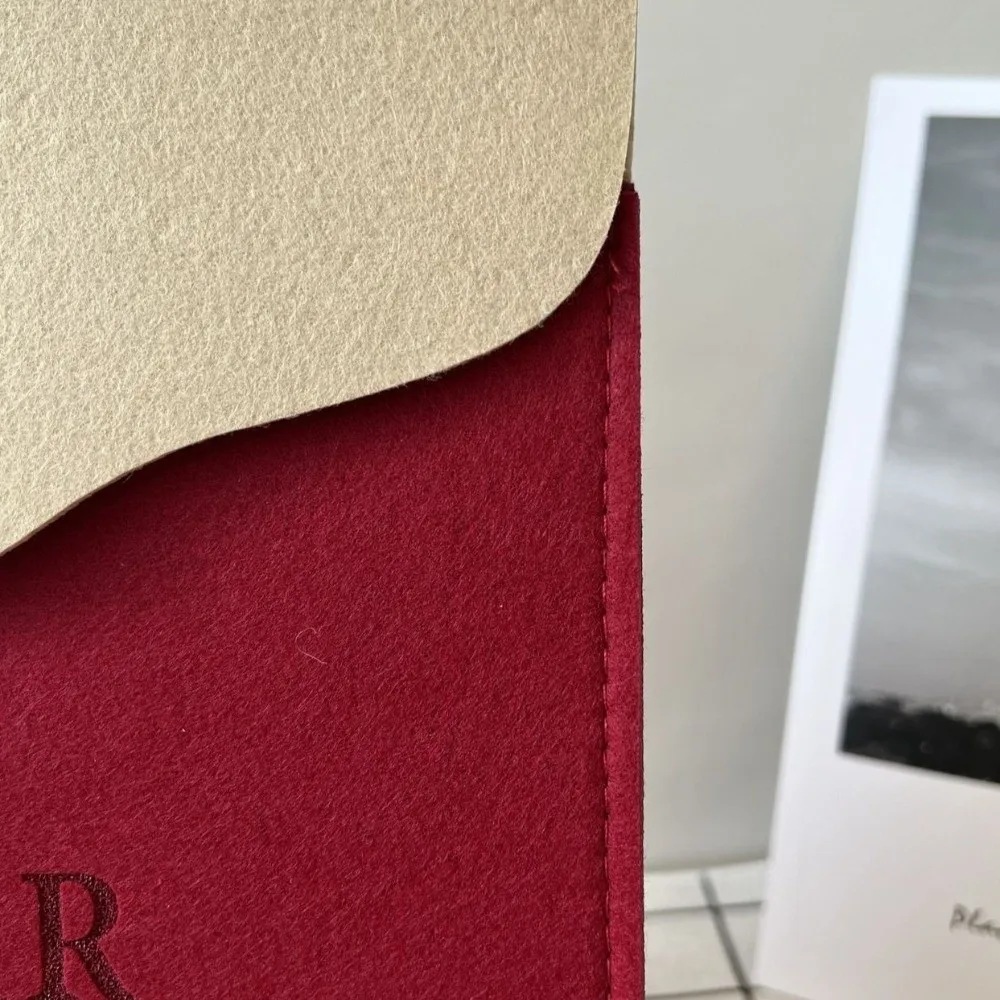 

Ladies Bag Large Capacity Felt Handbag Portable Universal Tote Bag Simple Messenger Bag Corporate Employee