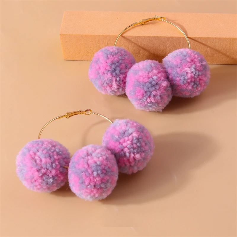 Mode Pompon Plüsch Ball Kreis Creolen für Frauen Mädchen Party Festival Schmuck Geschenke – Detail 7