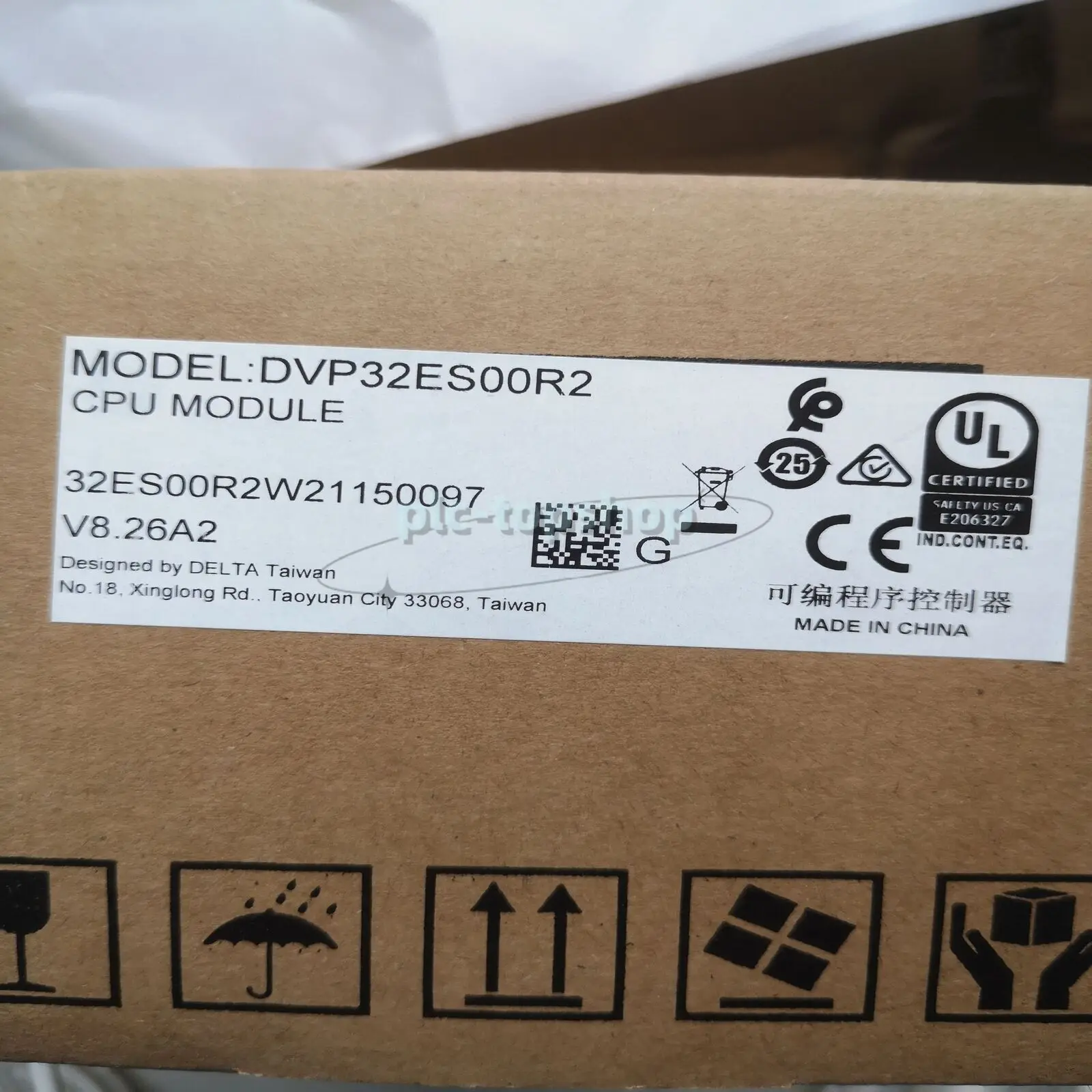 

Бывший в употреблении релейный выход DVP32ES00R2 Delta PLC 100-240VAC 16DI 16DO, 1 шт.