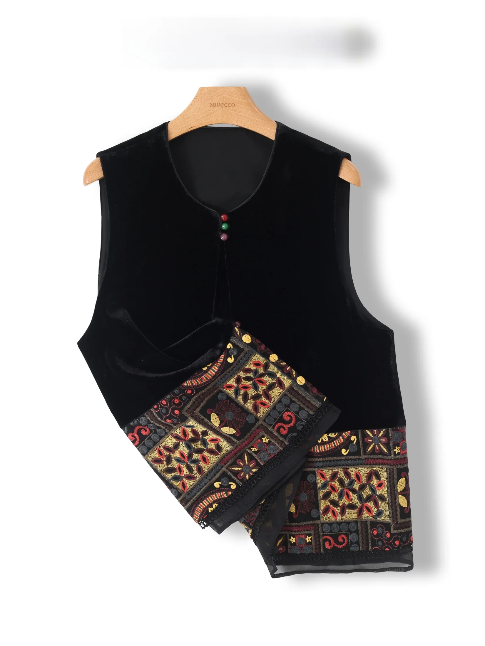 

New Chinese Style Embroidered Velvet Vest Women's Versatile Top Layering Clothing round Neck Single Button Plant Floral Pattern