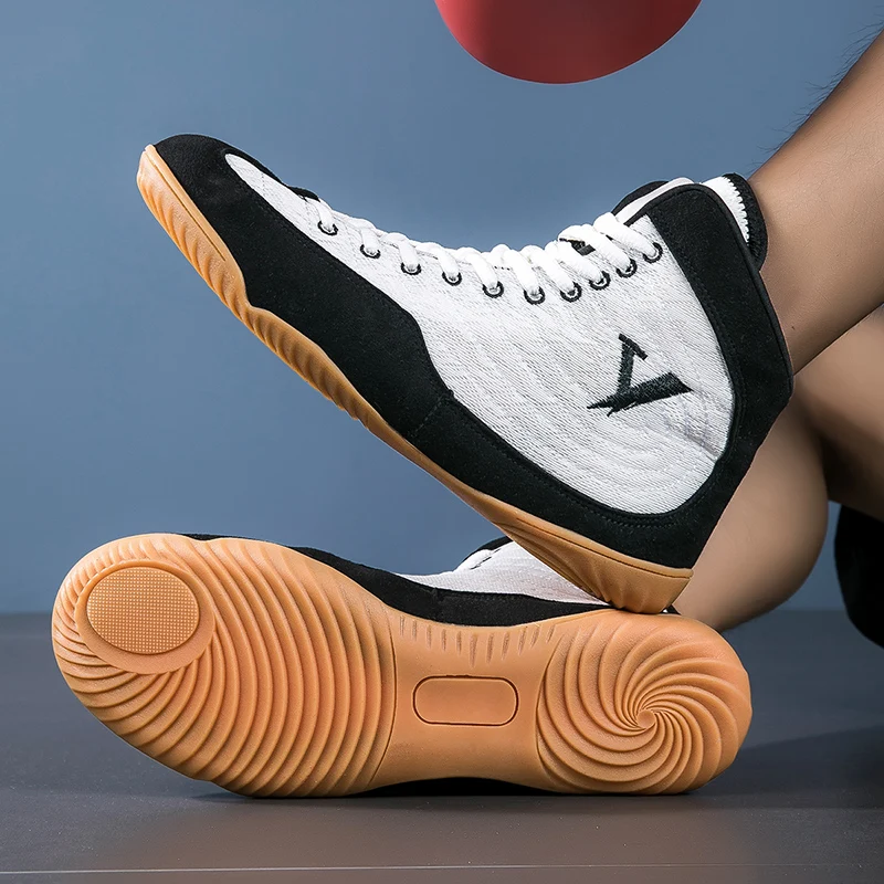 

High Quality Men Wrestling Boots Professional Mens Boxing Shoes Mid-Top Boxing Fighting Boots Lace Up Wrestling Sneakers Youth