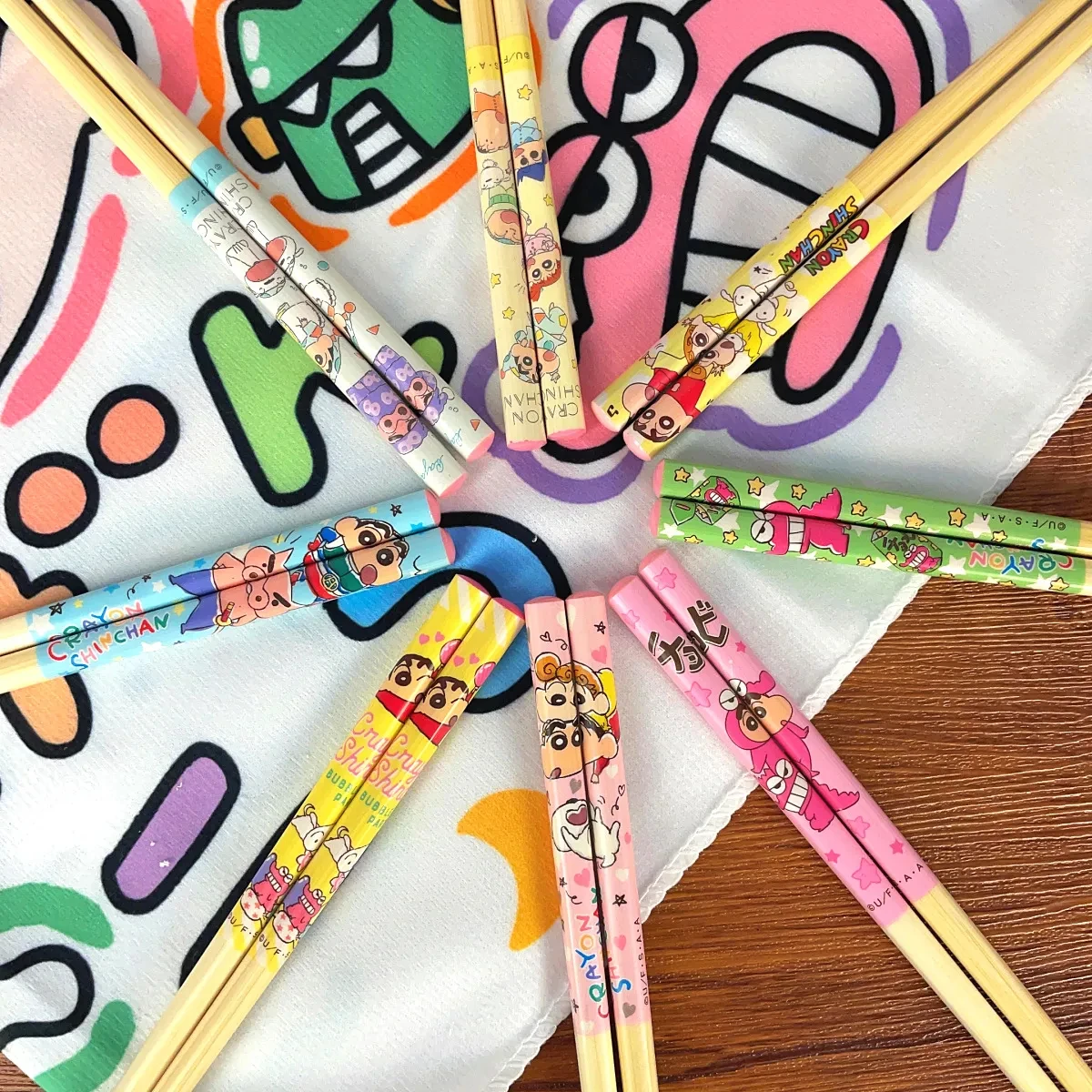 Crayon Shin-chan Cute Cartoon Cross Dressing Wooden Chopsticks Kawaii Periphery Tableware Adorkable Tabletop Decoration Gifts