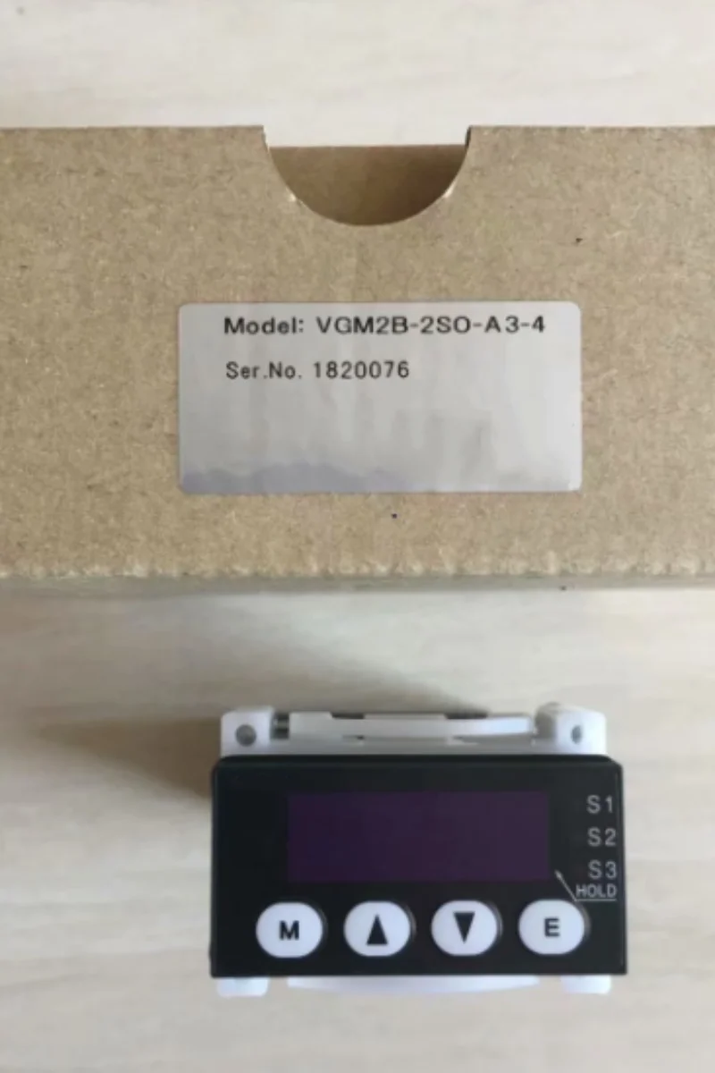 Nowy, oryginalny, wysokiej jakości czujnik ciśnienia VHR3-A3-10kPa (abs)N-5 2 metry / VAR3-A3-120kPaN-4 / F37N-S