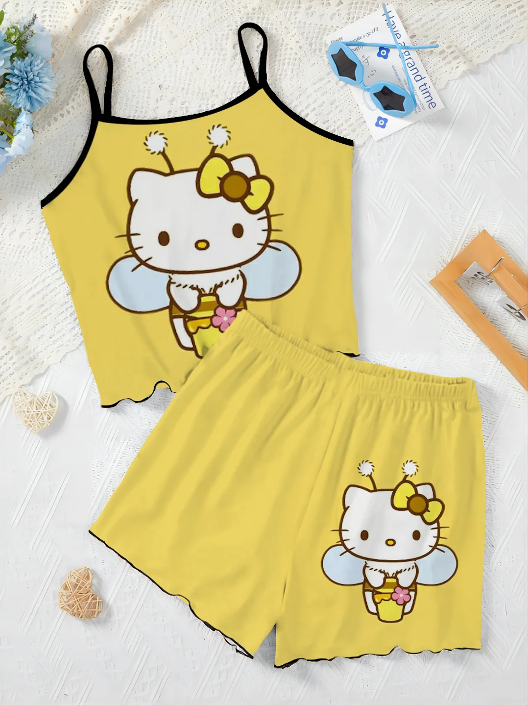 Top de vestido Hello Kitty para mulheres, camiseta e short, saia de pijama, roupas de calças, peças de alface, top elegante