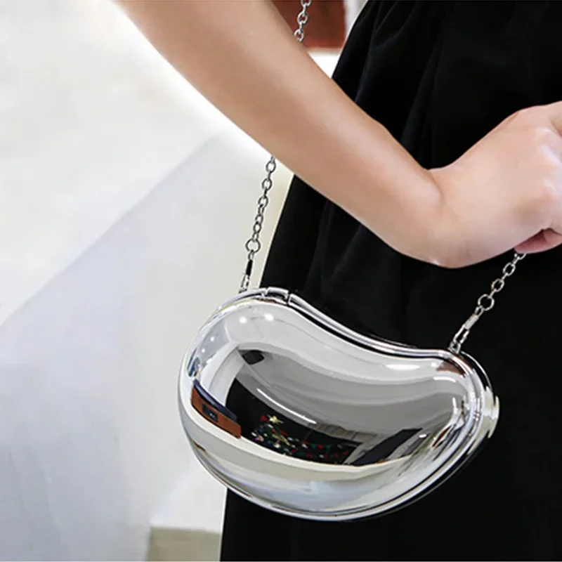 Nice design Gold And Silver Chain Women's Evening Bags 2024 New Bright Mango Shape Shoulder Bag Funny Party Crossbody handbags