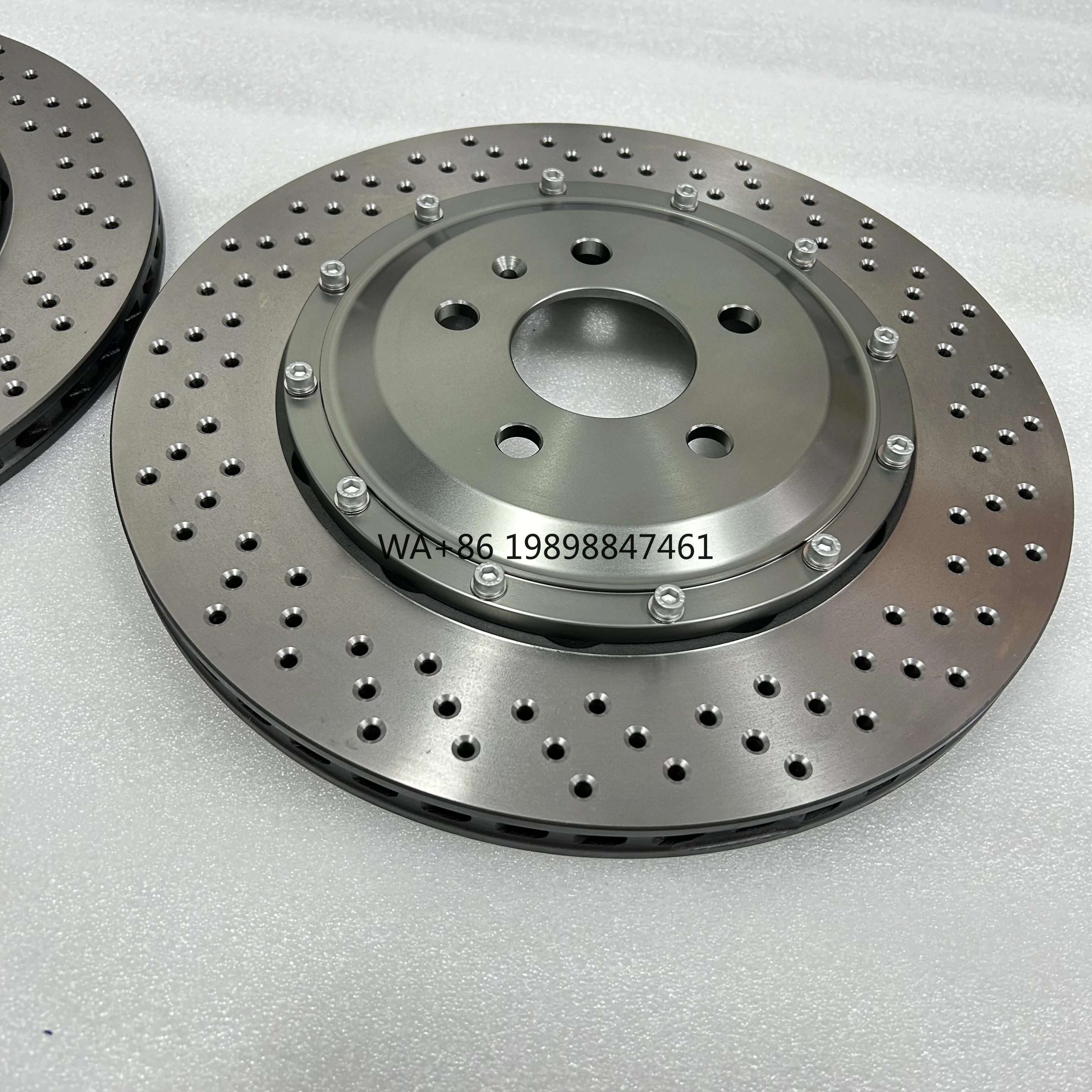 

New Condition Linear Brake Disc 330*28mm Gray Oxidation Center Bell for Land Cruiser 200 Rear Wheel