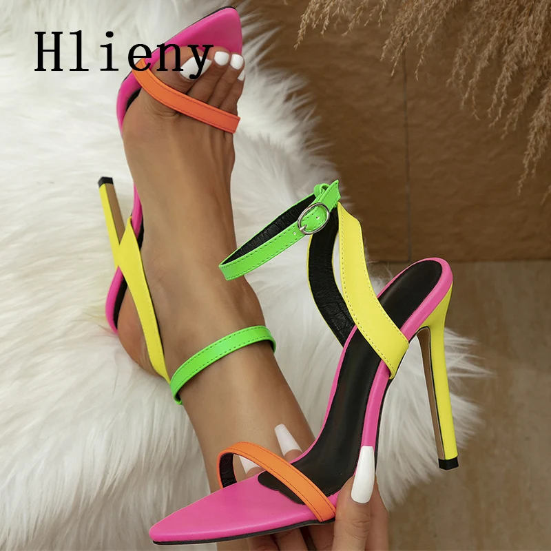 Hlieny 2025 verano Sexy puntiagudos tacones altos sandalias de mujer nueva moda Color mezclado hebilla correa diapositivas fiesta Stripper zapatos