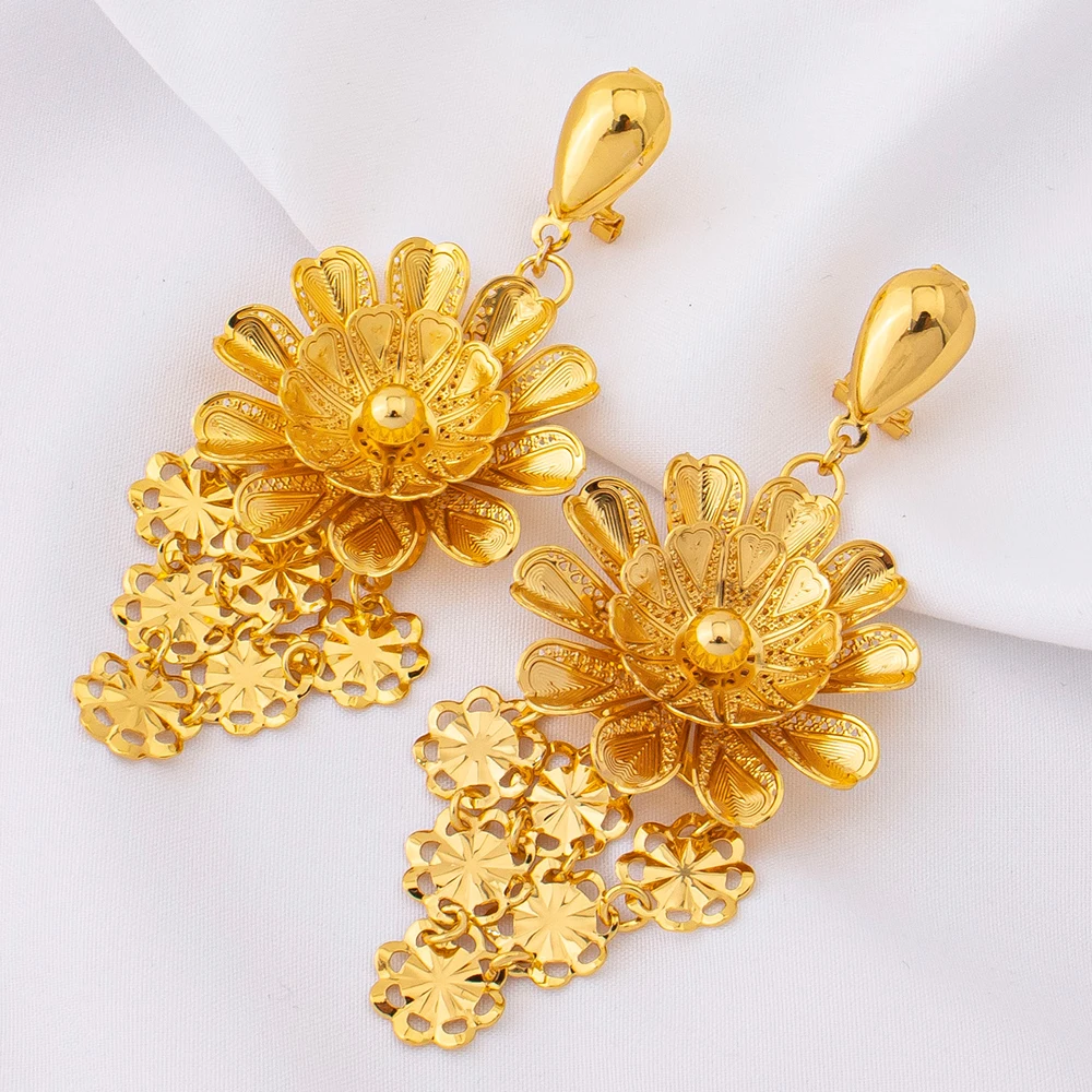 Goldene Quastenblume, vergoldete große Halskette im orientalischen Stil, Creolen, ethnische Schmuckaccessoires, Brautgeschenke für Hochzeiten – Detail 3