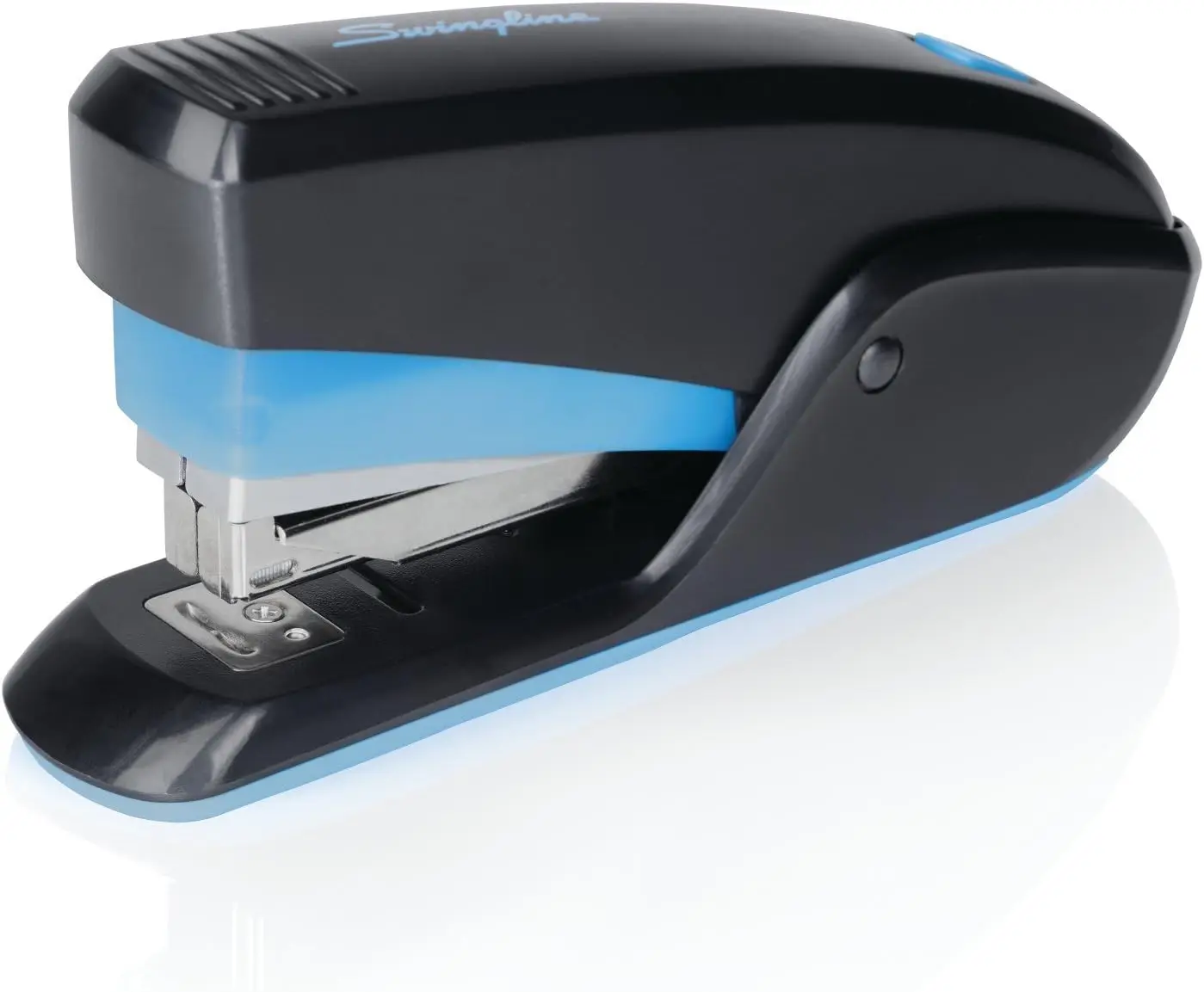 

Компактный степлер Quick Touch, уменьшенное усилие при работе с 15 листами, черный или синий