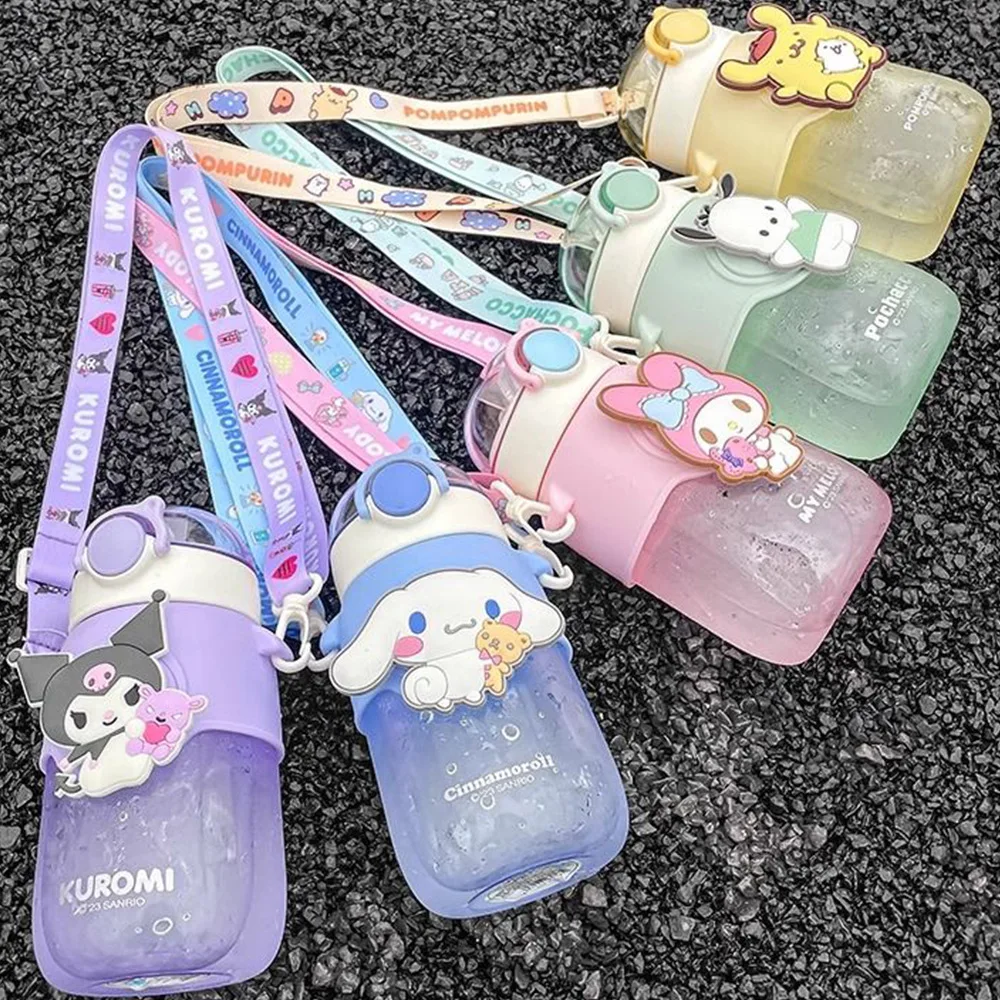 

Hot Sanrio Children Student Water Cup Hello Kitty Kawaii Anime Portable Seal Leak Proof Cute Fashion Drinking Straw Plastic Cup
